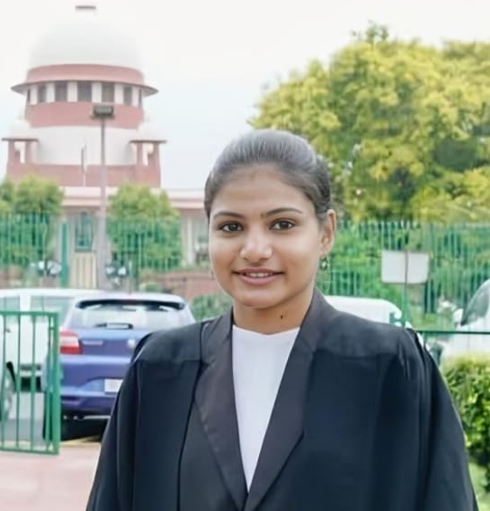 Associate Advocate 4